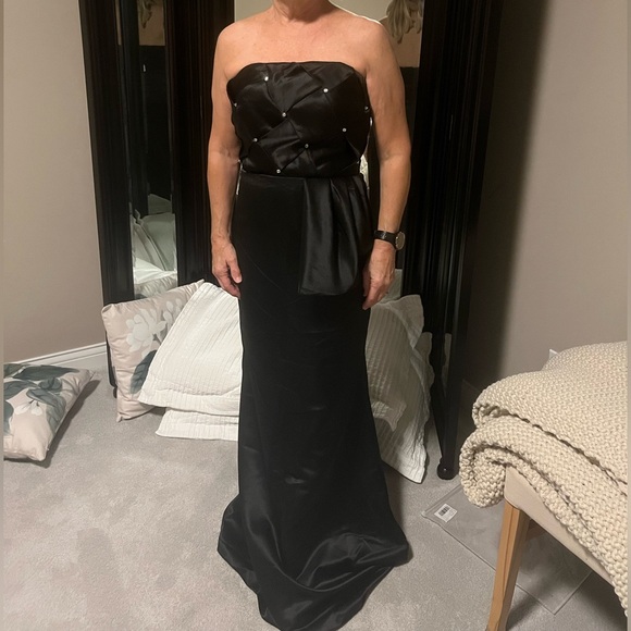 Missacc Dresses & Skirts - Missacc satin floor length gown